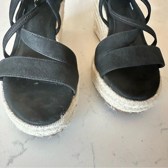 Eileen Fisher Wanda Tumbled Nubuck Espadrille Size: 5 - Picture 3 of 7